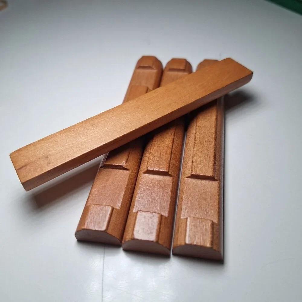 Lincoln Logs Flat Side Wood Triple Notch 4.5 Inch Long 4 Pieces Replacement Buil
